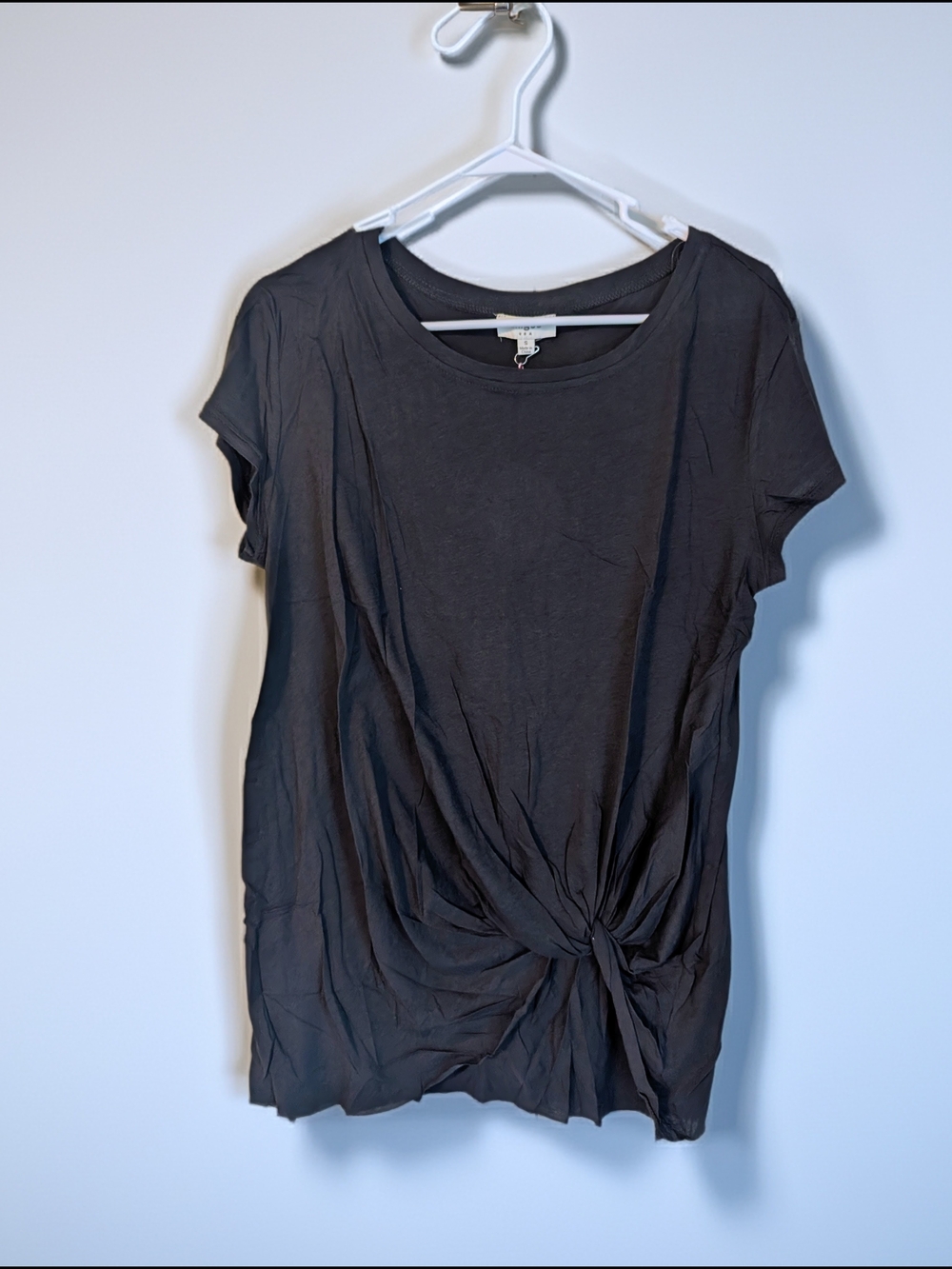 NWT Umgee Black Short-Sleeve Charcoal Twist Hem Tee- Small